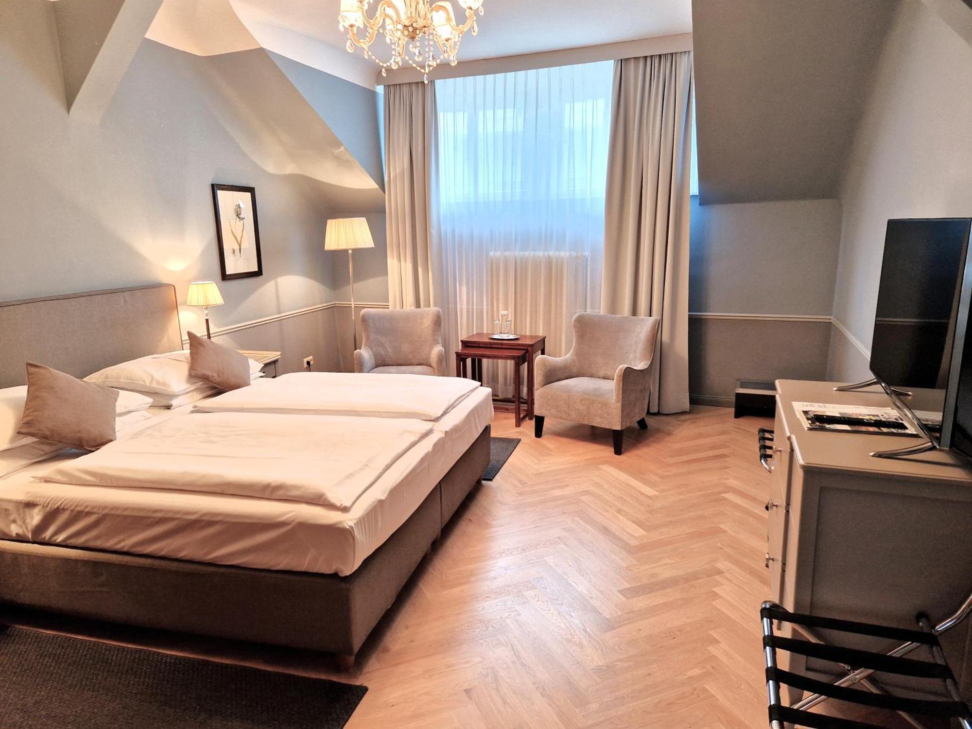 Madame Rosa Suite